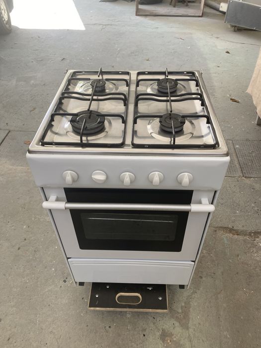 Fogao com 4 bicos meireles.