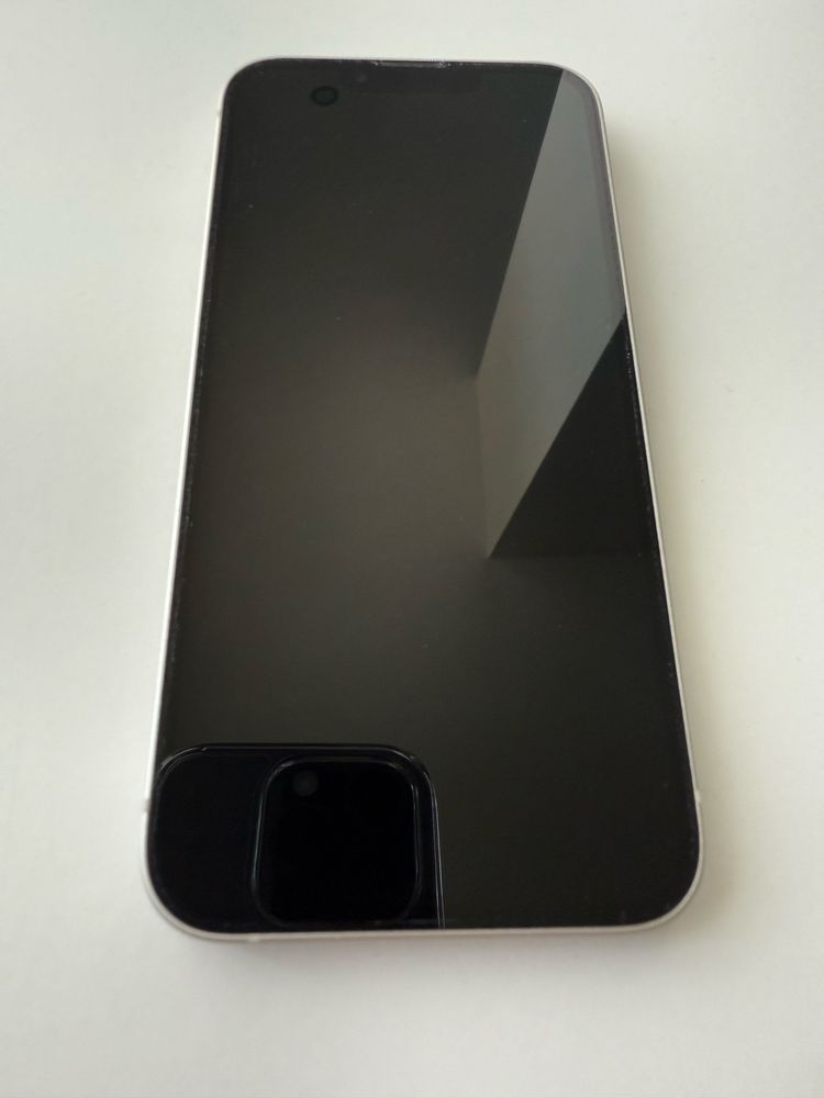 iPhone 13 biały bateria 85%