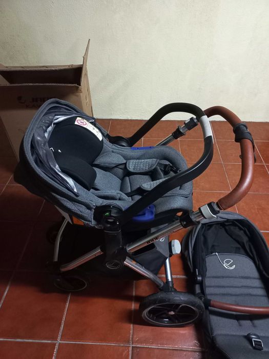 Vendo Conjunto (trio) Cadeira de Bebé/Criança Jane Kawai + Isofix Jane