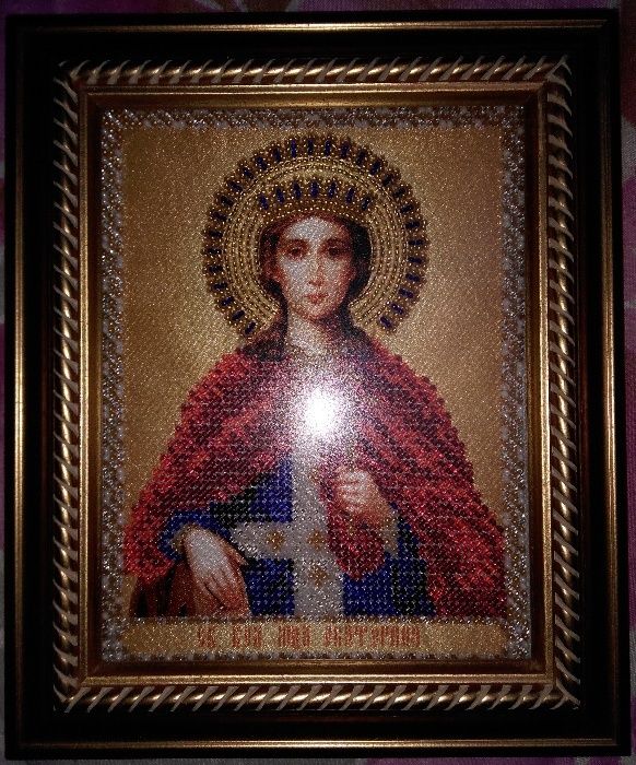 Икона с ликом Святой Екатерины, вышитая бисером