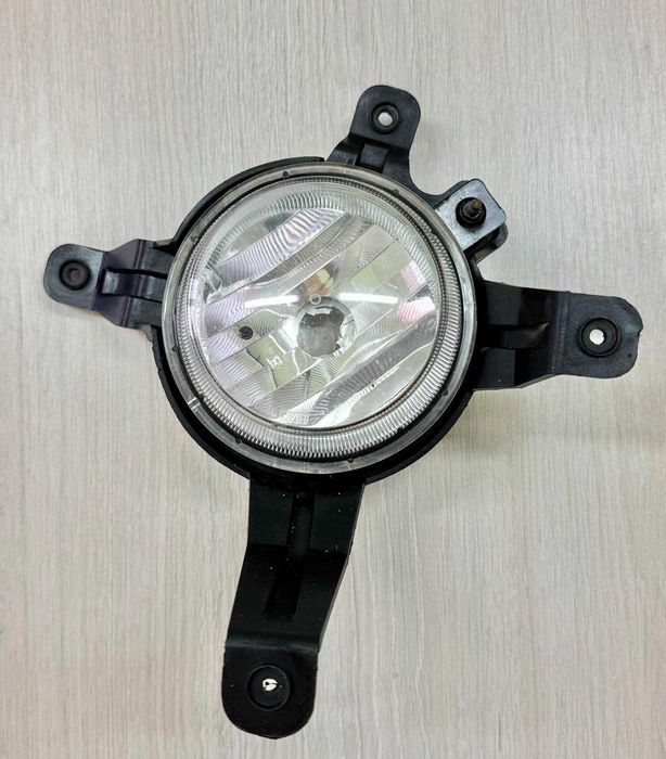 Фара противотуманная передняя левая Hyundai IX 35 09