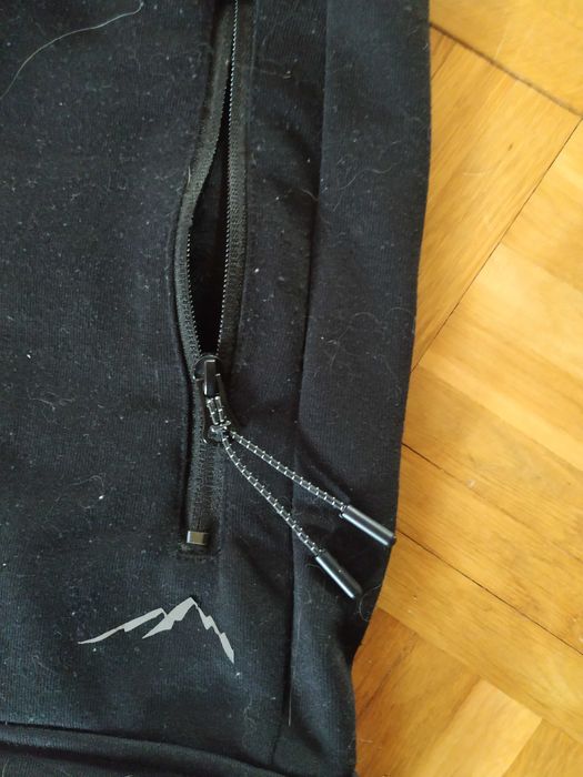 Czarne, dresowe spodnie bojówki C&A rozmiar XL