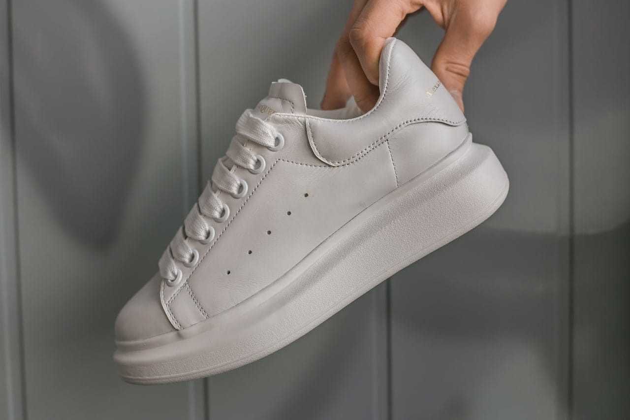 Alexander McQueen All White