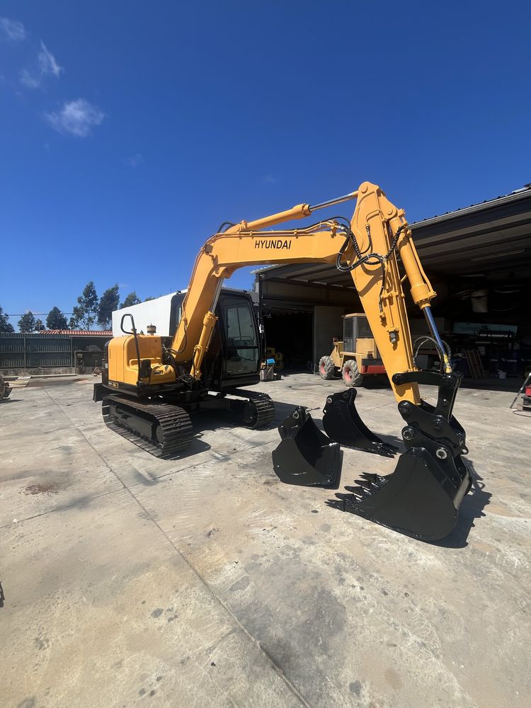 Escavadora Hyundai Robex 80