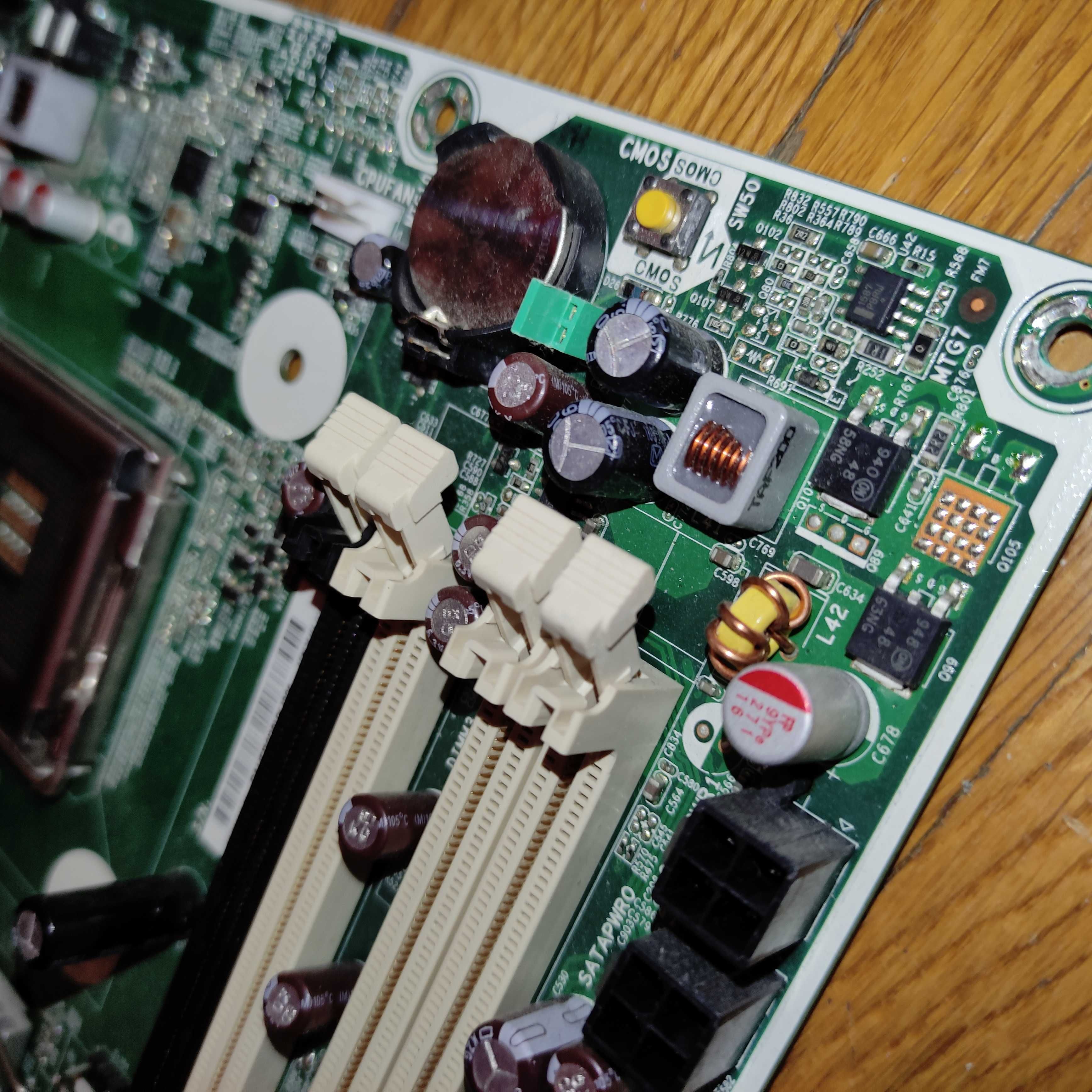 HP Материнская плата Hewlett Packcard 8000T S775, DDr3