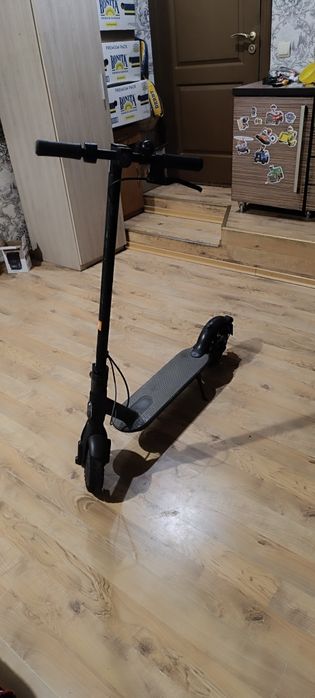 Продам електро самокат Xiaomi