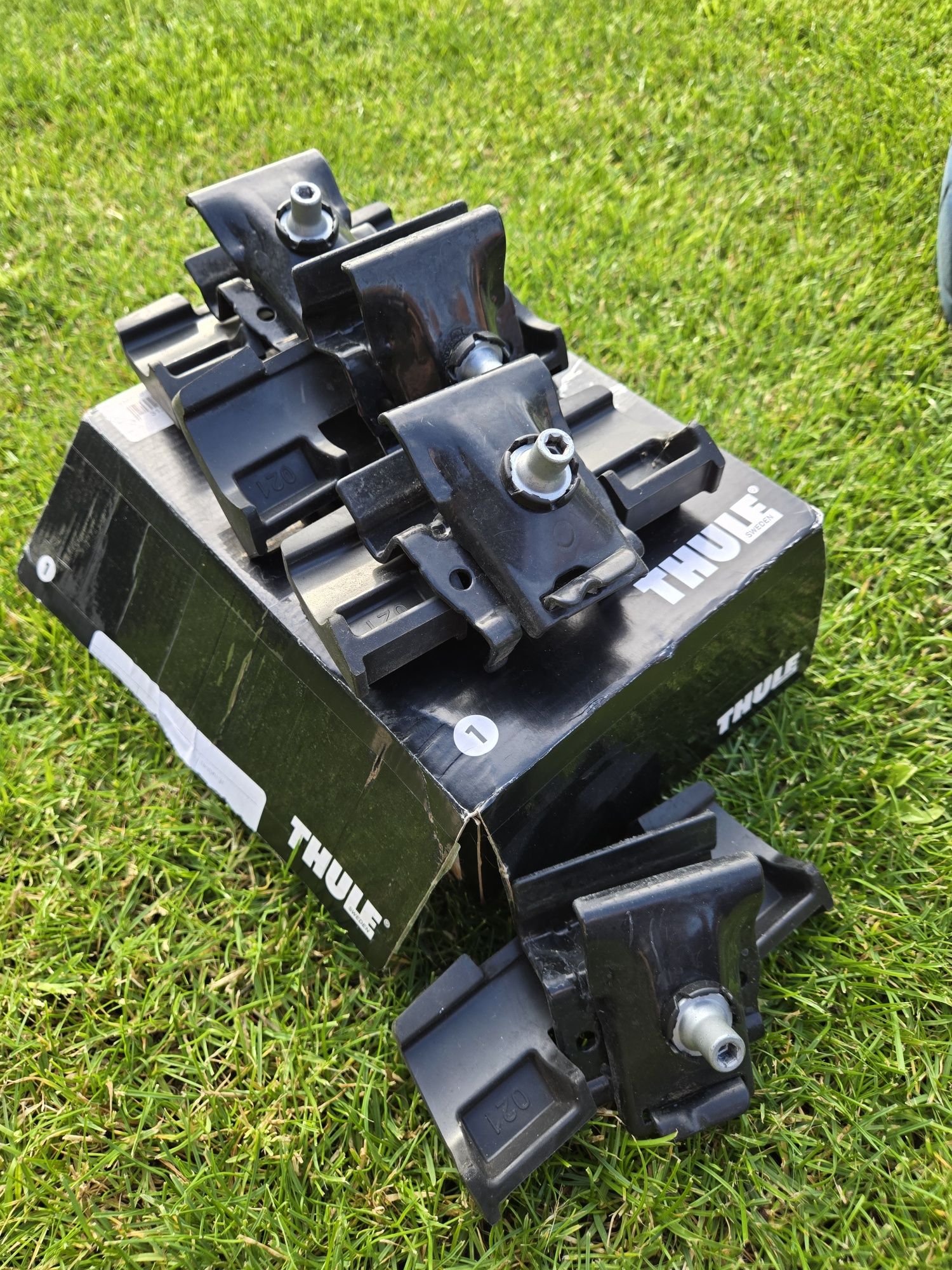 Thule KIT 186019 Audi A4 Q5 zestaw montażowy belek dachowych