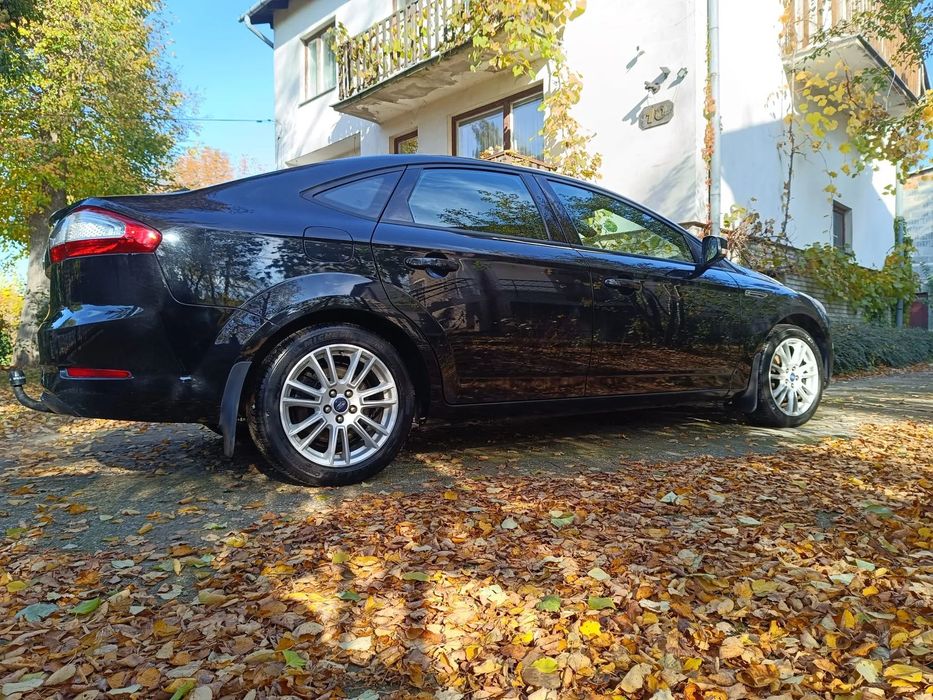 Ford Mondeo Mondeo 1.6 benzyna 2012 r.