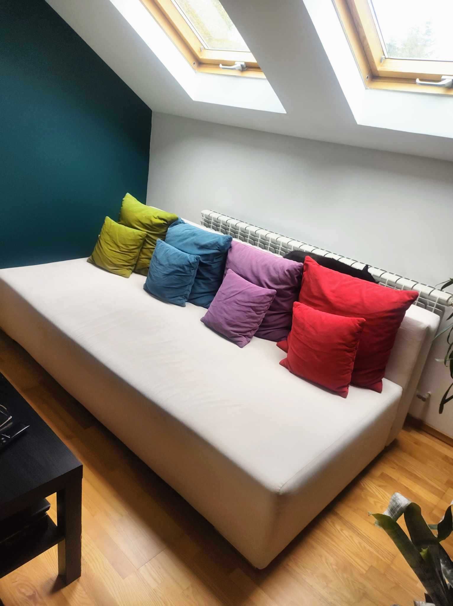 Sofa biała + poduszki