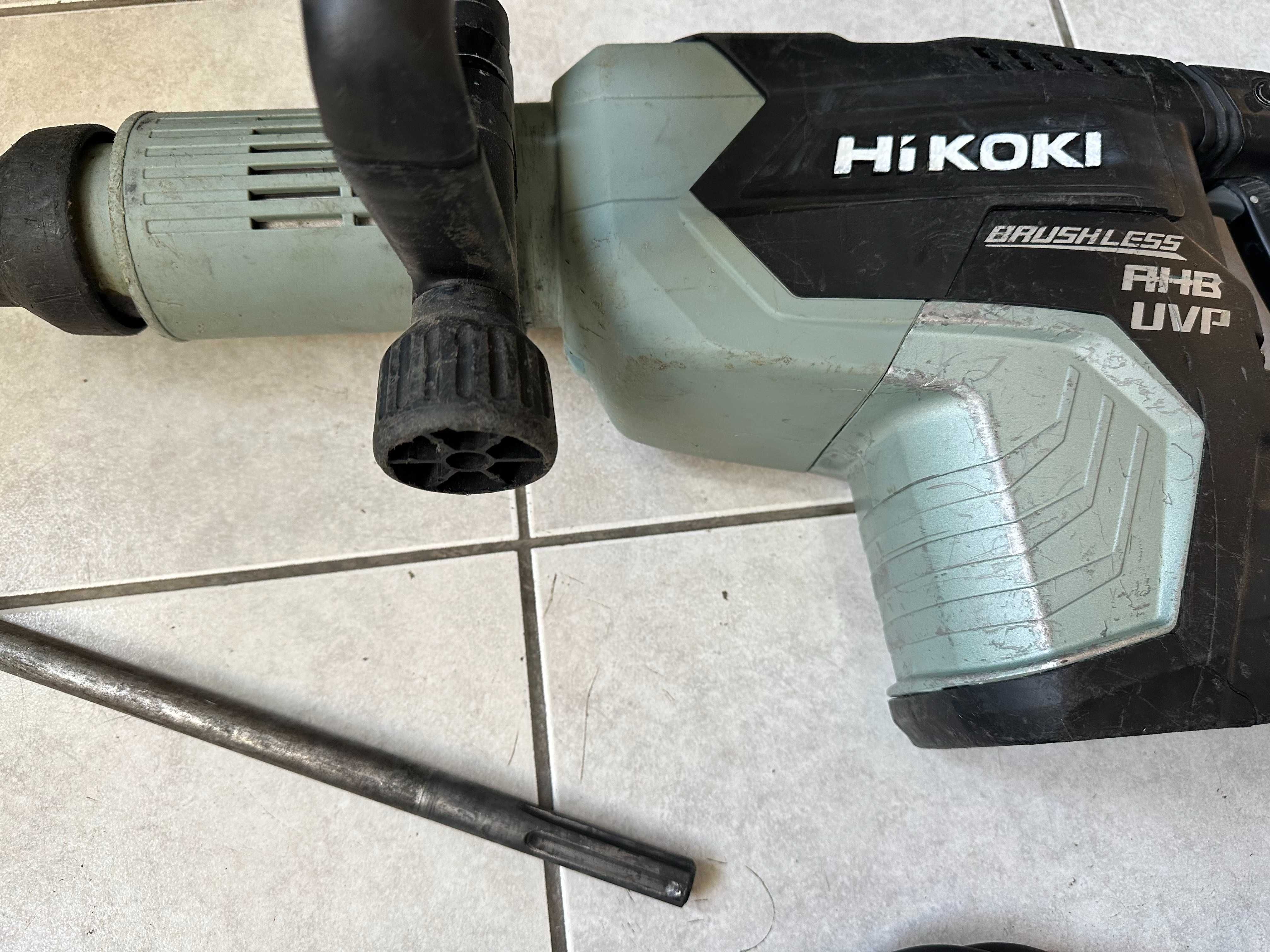 Młot Udarowy Hikoki DH 40 MEY Zestaw Dłuta