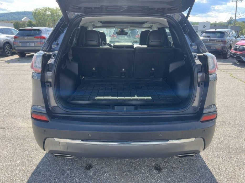 Jeep Cherokee Limited      2019