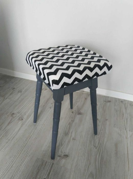 taboret PRL odrestaurowany