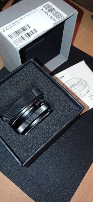 Об'єктив TTArtisan 25mm F2 для Canon RF tartisan тартісан