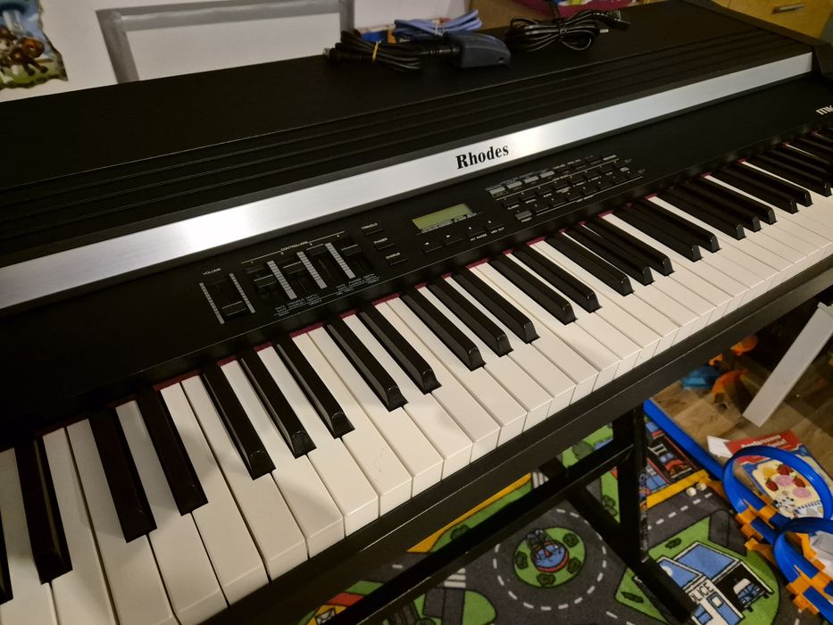 Pianino elektryczne Roland Rhodes Mk 80