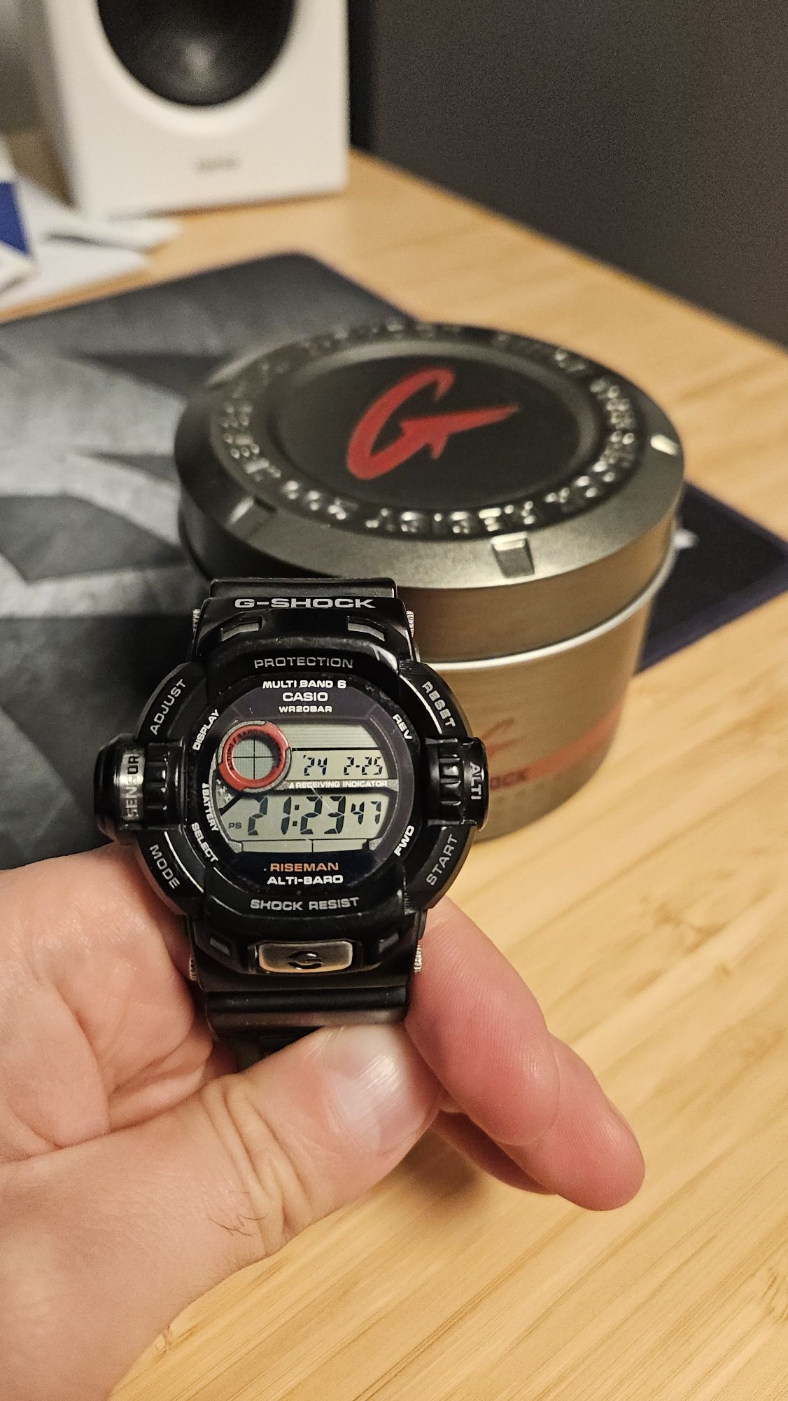 Zegarek Casio G-Shock GW-9200 Riseman