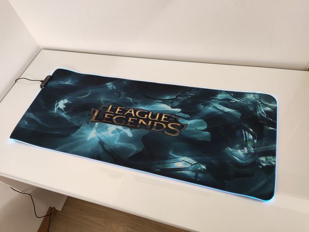 Tapete gaming "League of Legends" XXL com LED