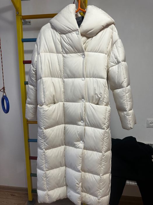 Нове пальто Andre Tan, молочного кольору, розмір 42-46