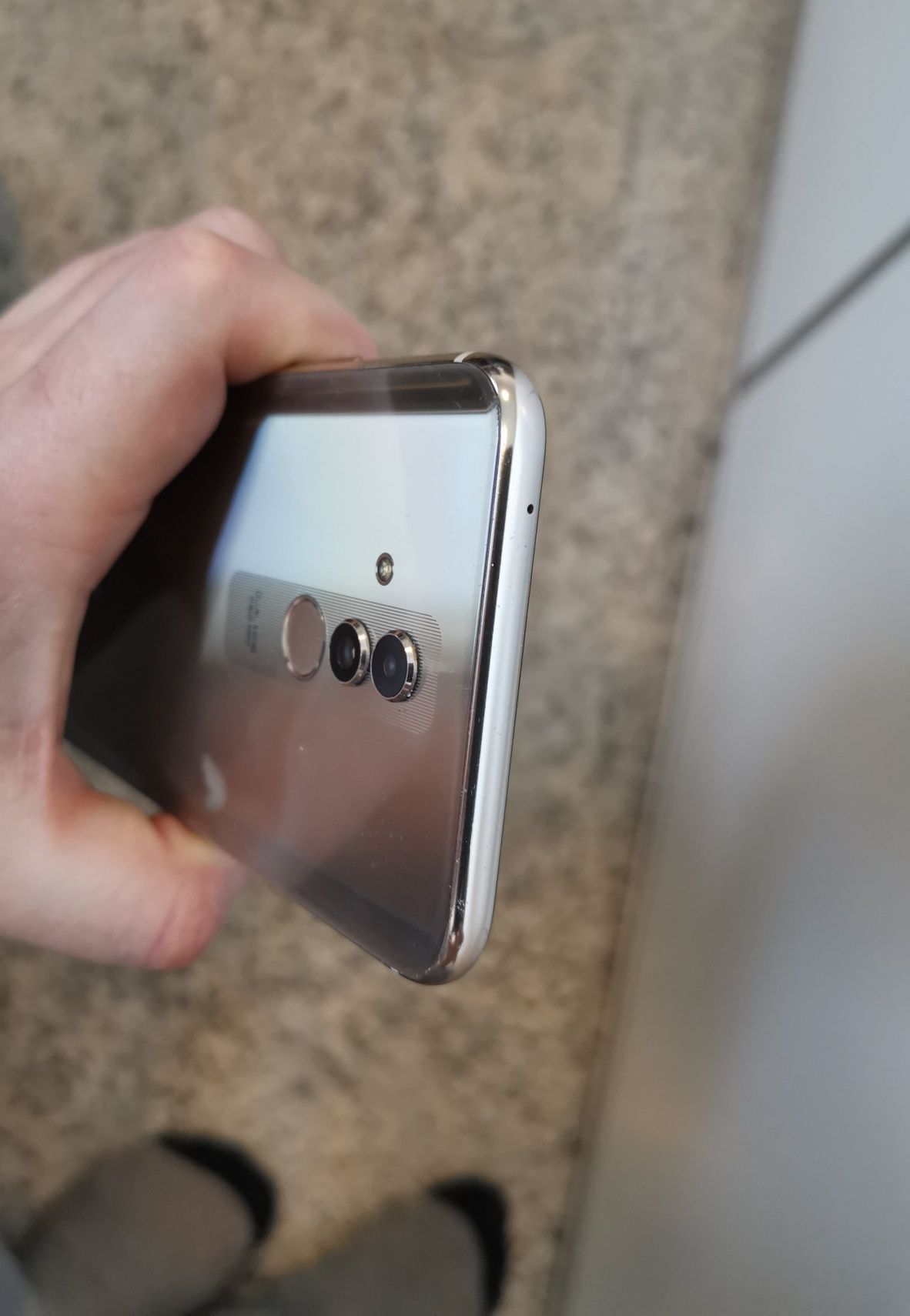 Huawei Mate 20lite 4/64 в чудовому стані