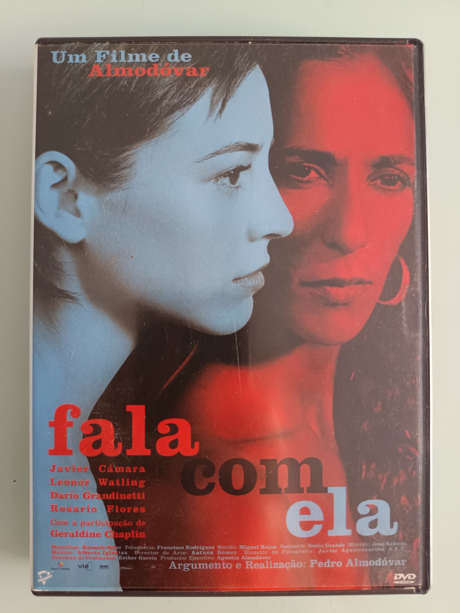 DVD fala com ela
