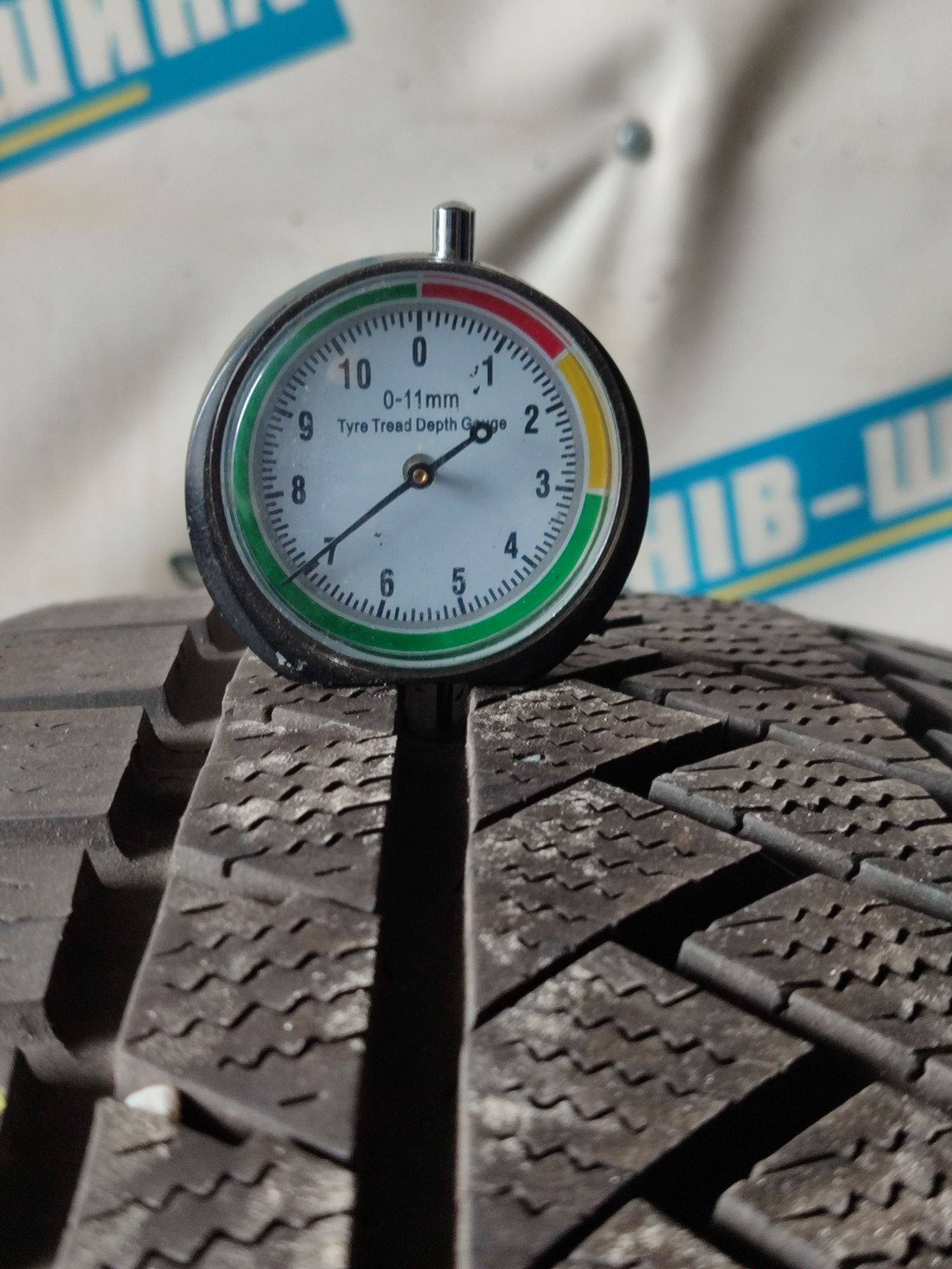 Шини continental 215 65 r17 зимові 21 рік