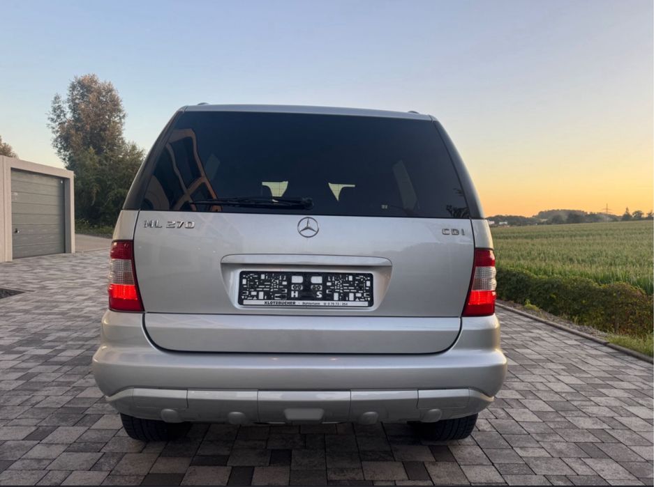 Розборка ML W163 Запчастини W163