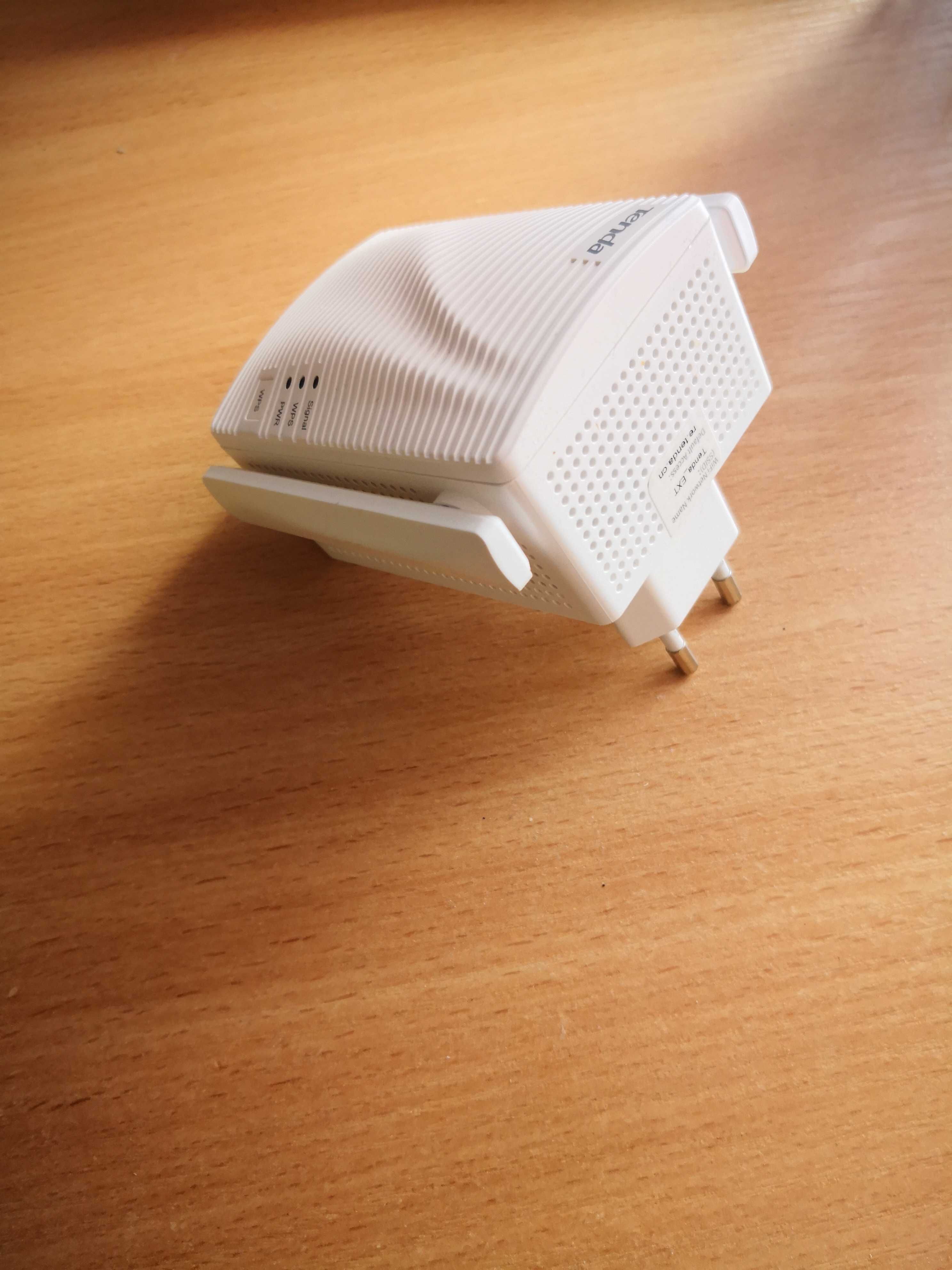 Wzmacniacz WIFI Tenda A301