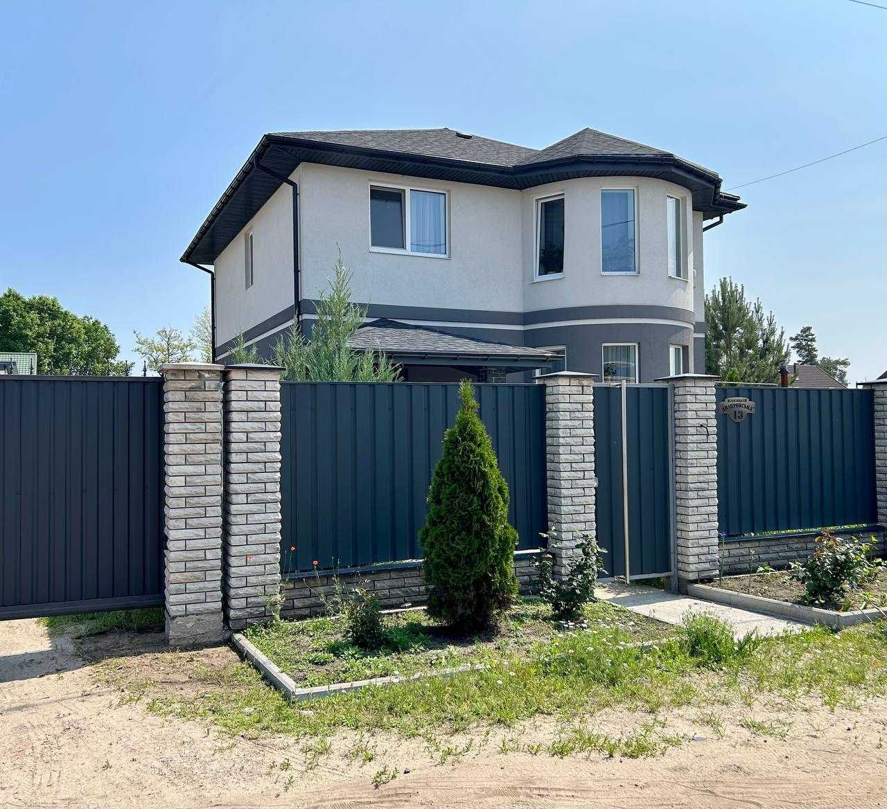 Продаж сучасного будинок у с. Лютіж, вул. Дніпровська