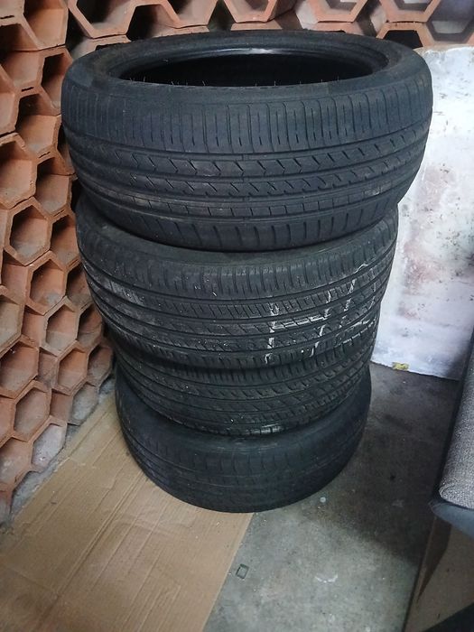 Vendo 4 pneus winrun como novos