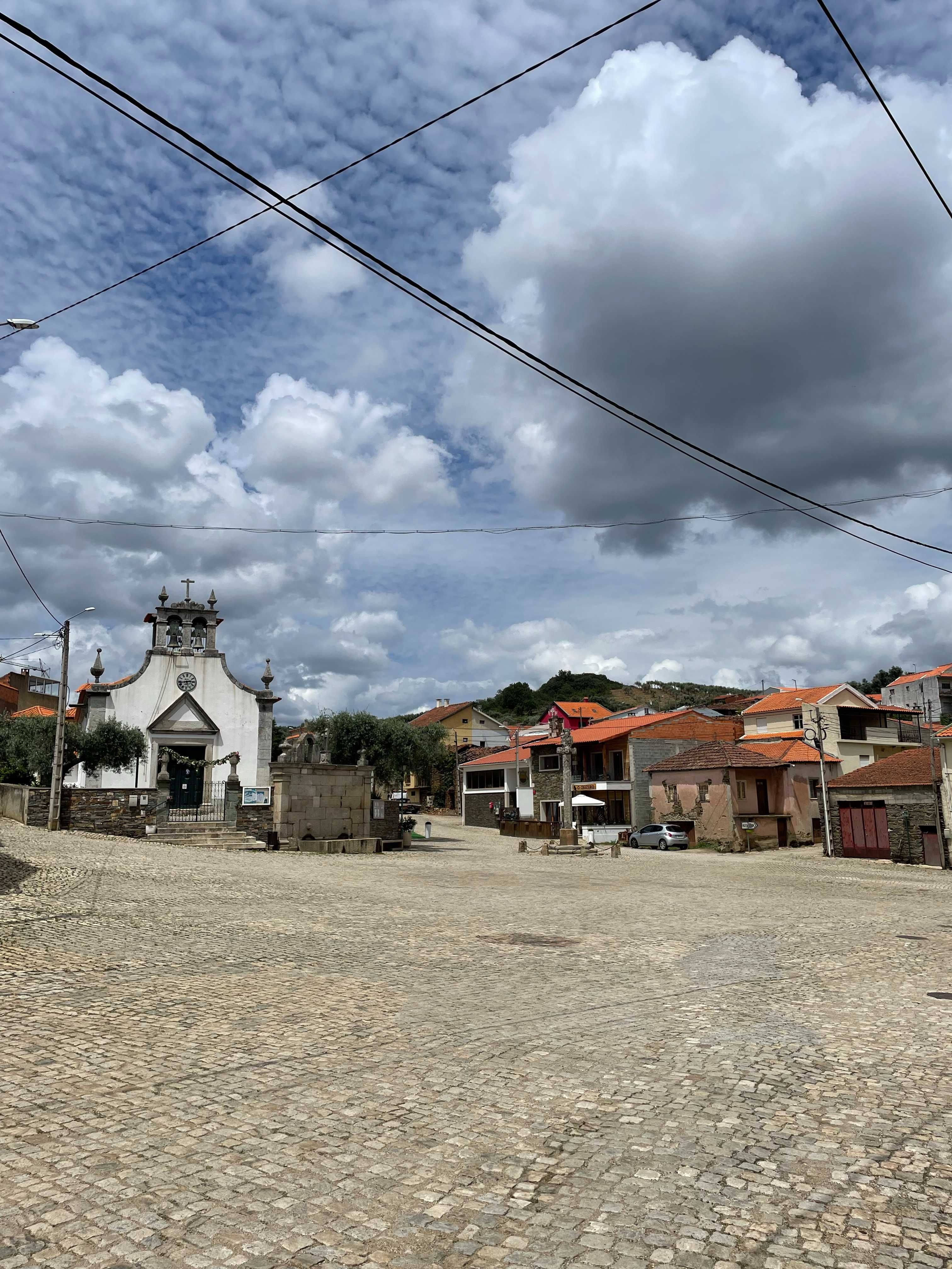 Vendo Moradia T3 para reabilitação em Vale Prados Macedo de Cavaleiros