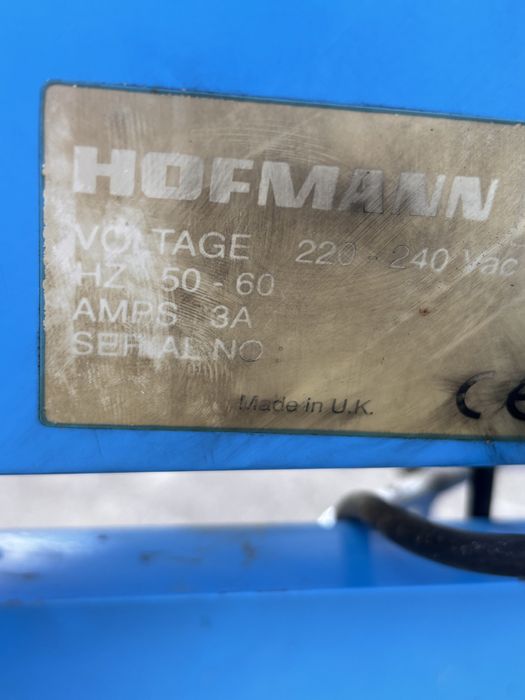 Przyrząd do ustawienia zbieżności , geonetrji HOFMANN