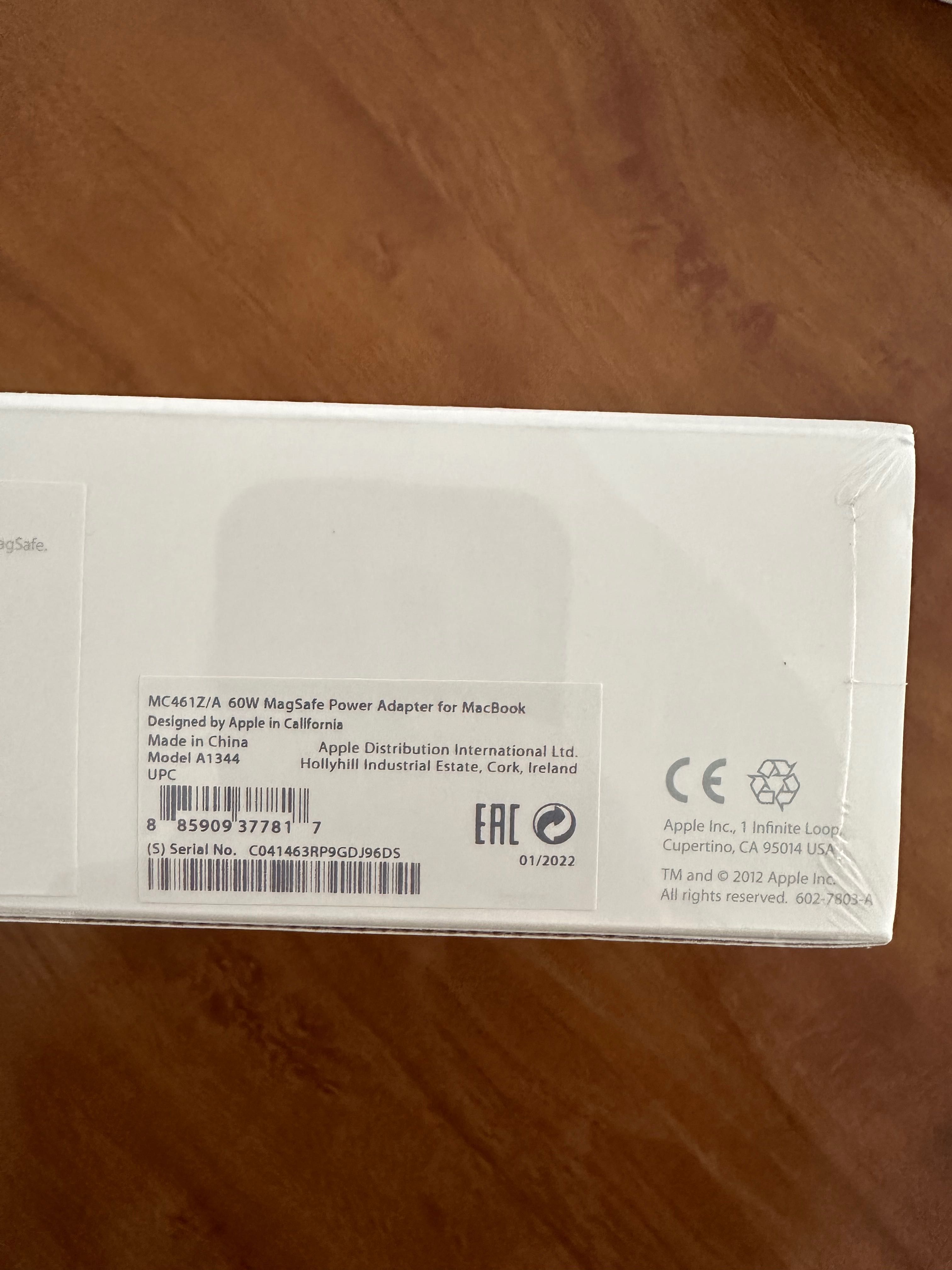 Сетевое зарядное устройство Apple 60w MacBook Magsafe Power Adapter.