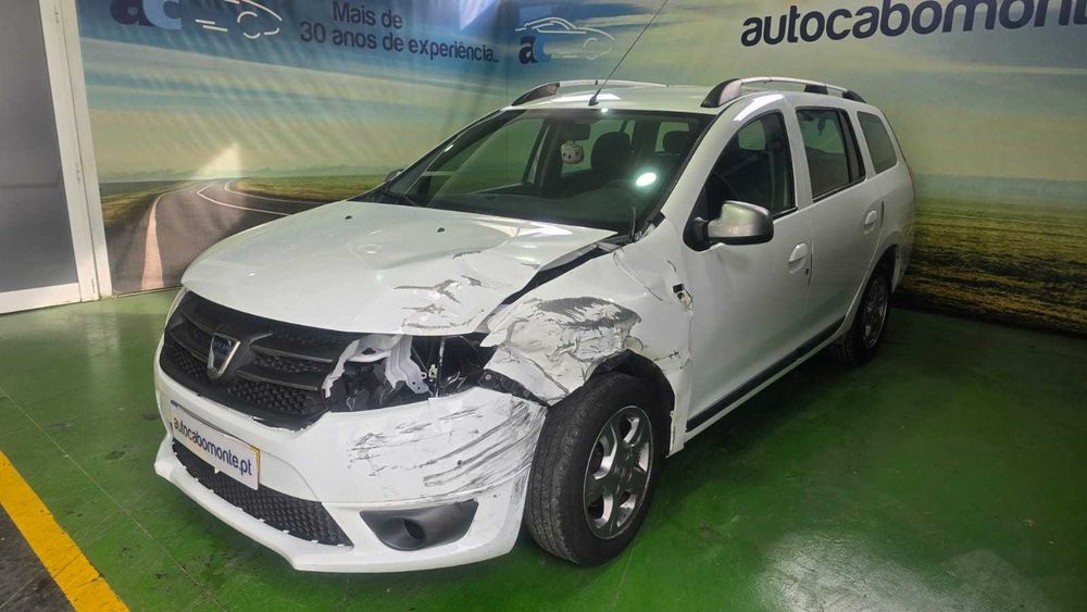 Dacia Logan 0.9 MCV - Salvado