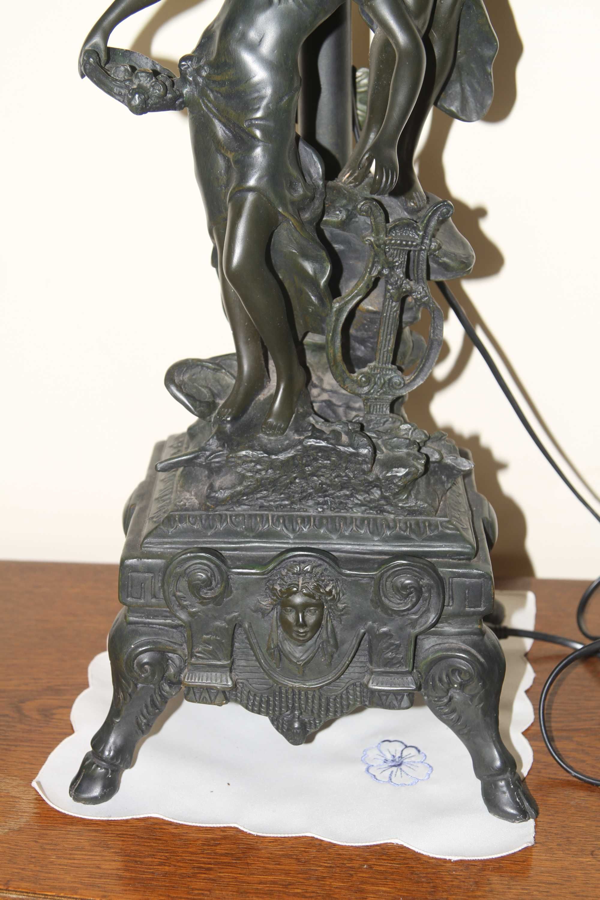 Unikalna Lampa figularna regulowana.
