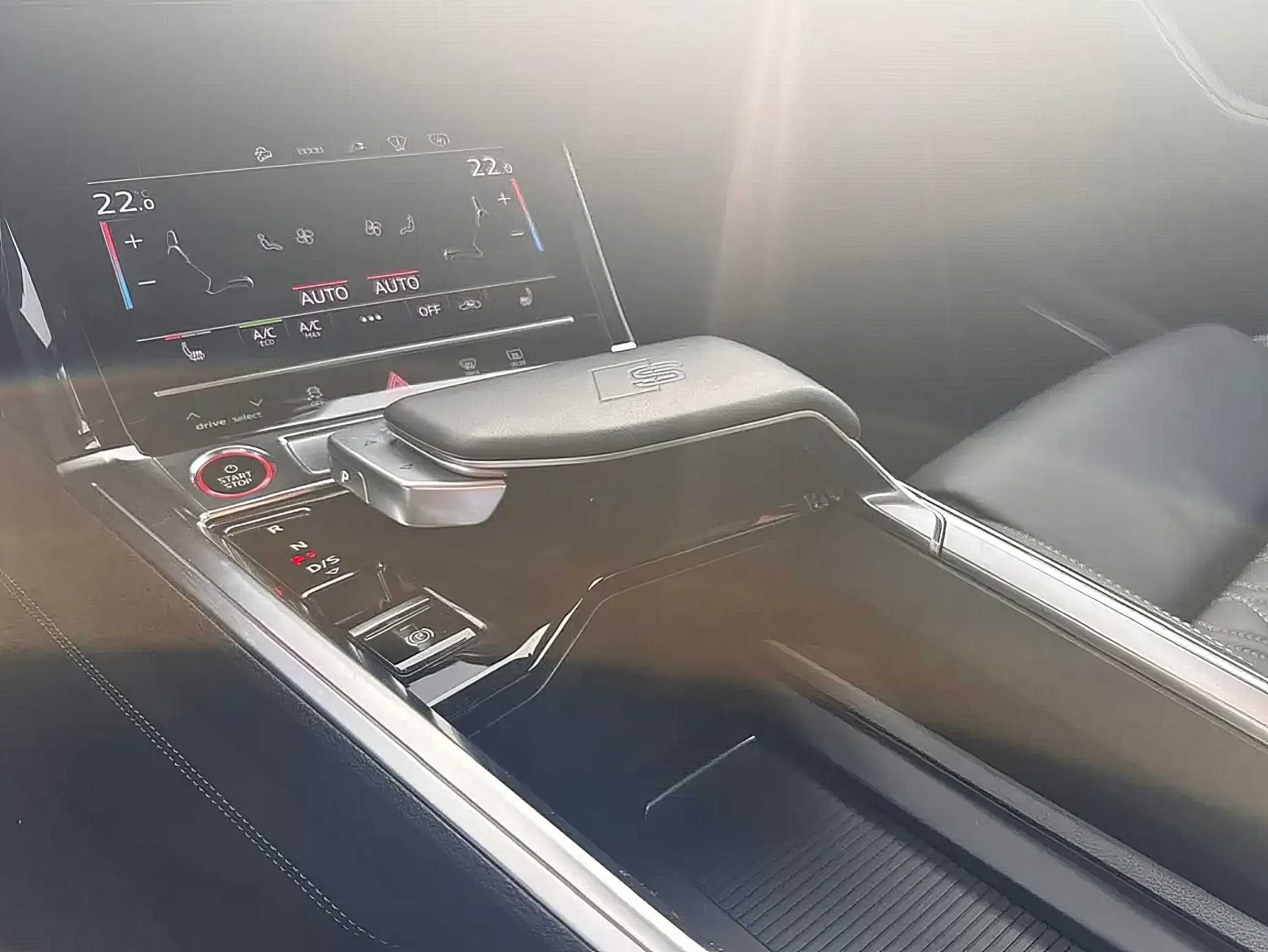Audi e-tron 2023