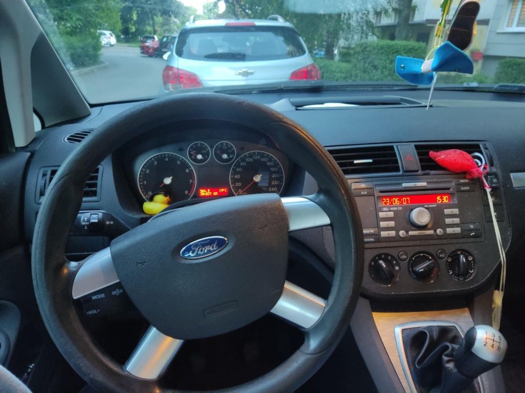 Sprzedam samochód