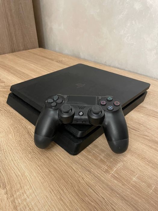 Sony playstation 4 slim
