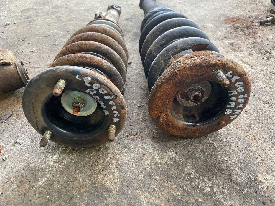 Стійка в зборі стойка в зборе Mitusbishi L200 4-IV покоління митсубиси