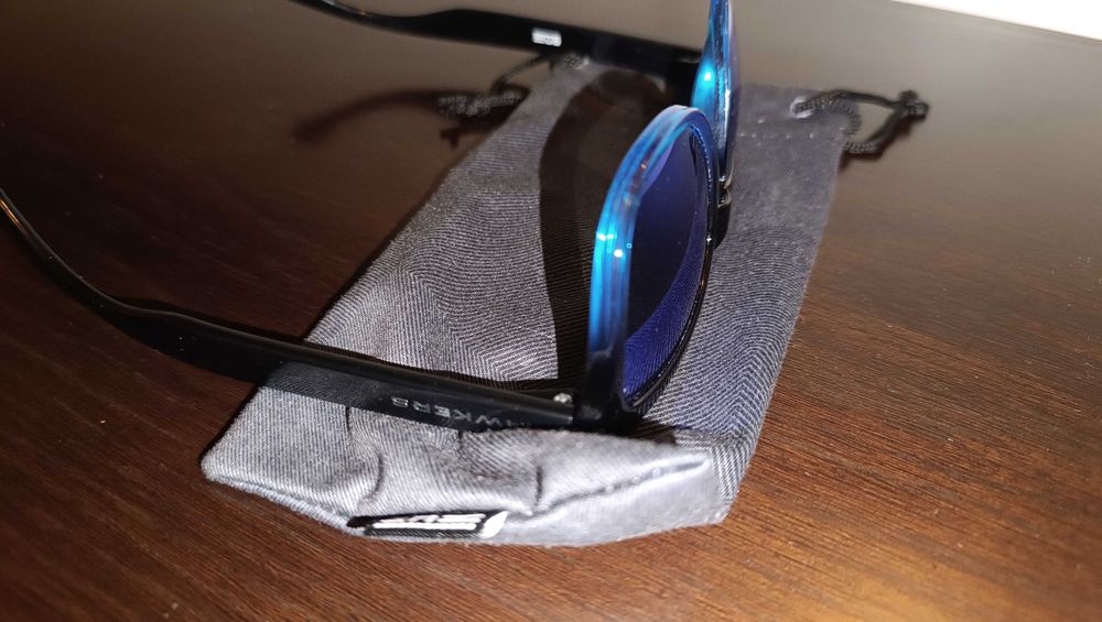 Óculos de sol Hawkers - Modelo Fusion Clear Blue One