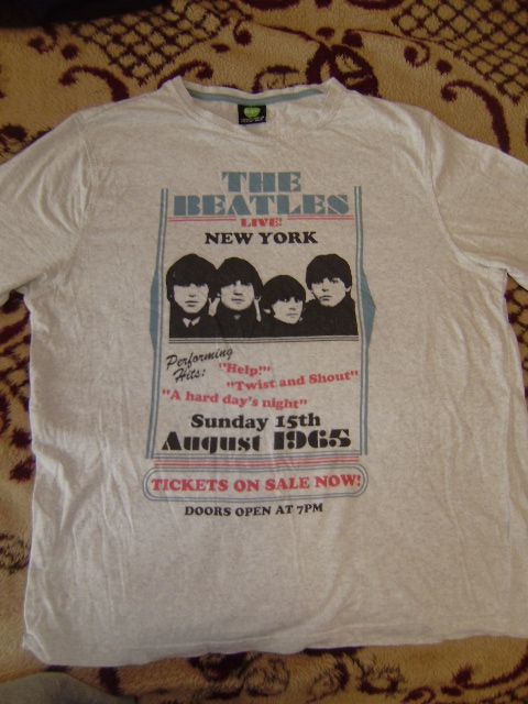 , Beatles XL Rolling Stones. Ramones. BUSTED