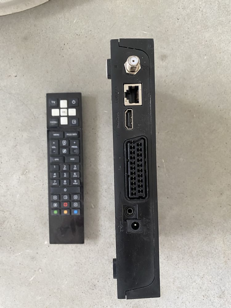 Zestaw TV Canal+, cyfra , cyfra plus , dekoder , pilot. talerz, uchwyt