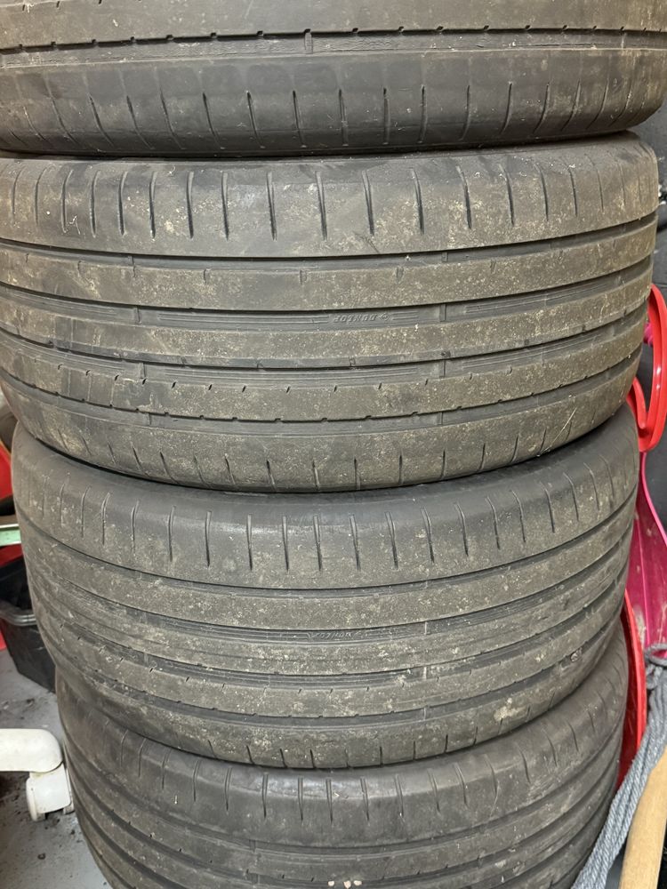 Dunlop Sport Maxx rt2 245/40r18