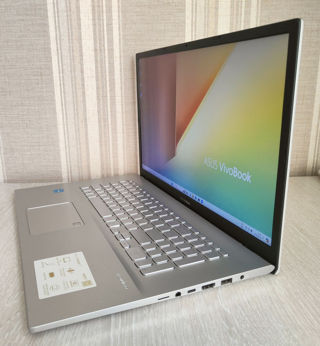 Asus VivoBook 17X 17,3" FHD IPS, Core I3 1115G4, 8GB DDR4, 256Gb SSD