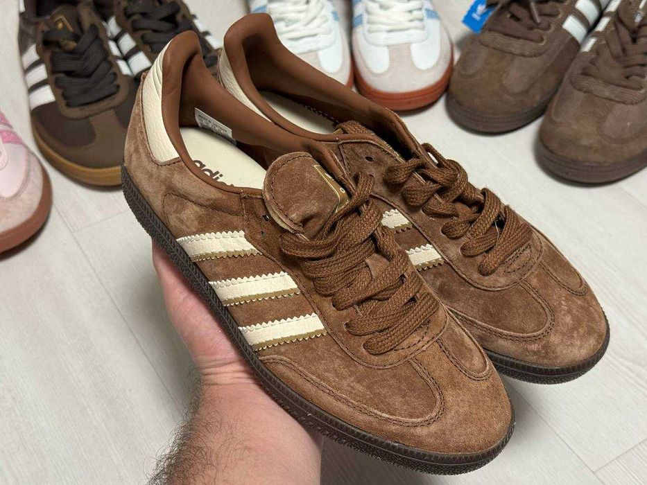 Розпродаж останніх розмірів adidas