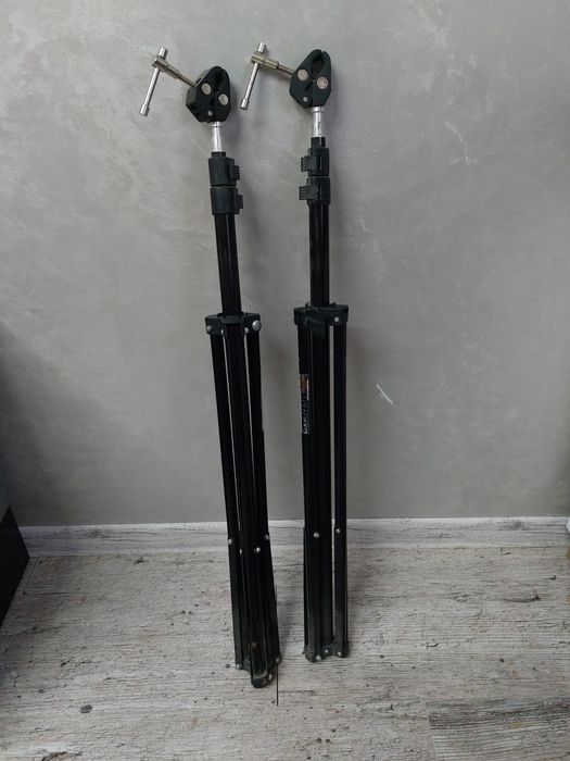 Canon 5D Mark III , 100mm f2, 28mm f1.8, 50mm f1.8, cтійки