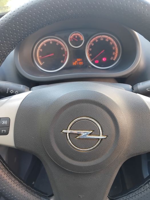 Opel corsa 1.2 I