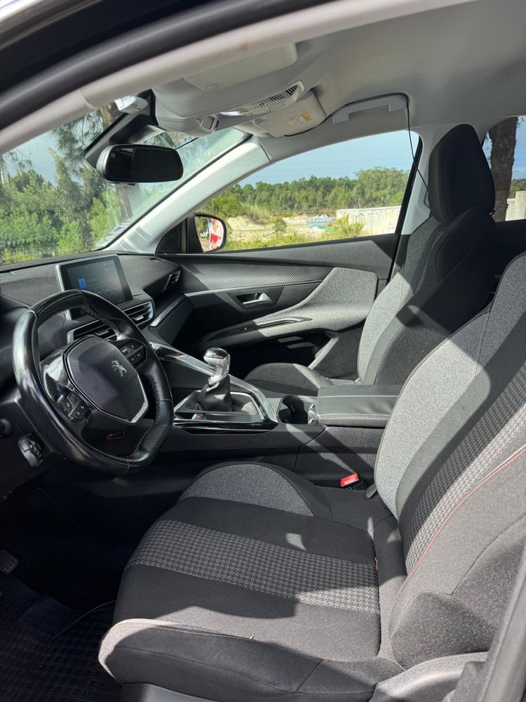 PEUGOT 3008 1.6 BlueHDi