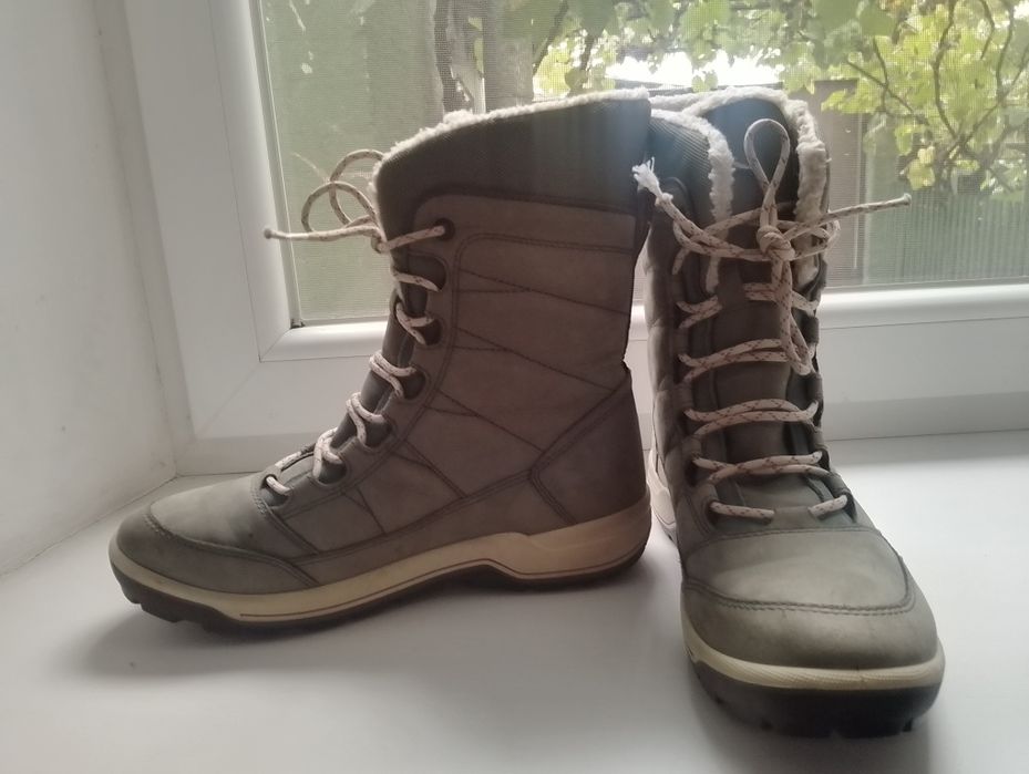 Зимовi чоботи жіночі 40р ЕККО.