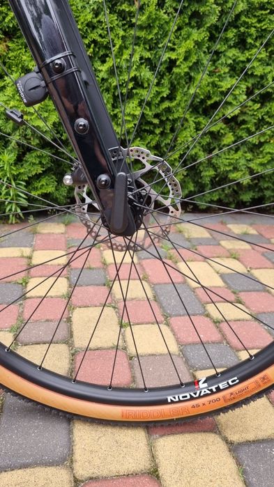 rower gravel Focus Atlas 6.8