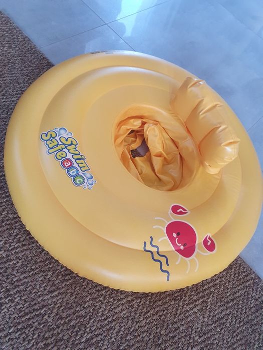 Kółko dla niemowlaka,  kółko do pływania dla niemowlaka i  starszego d