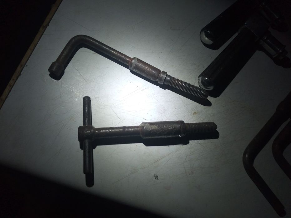 Продам шпуги на гараж